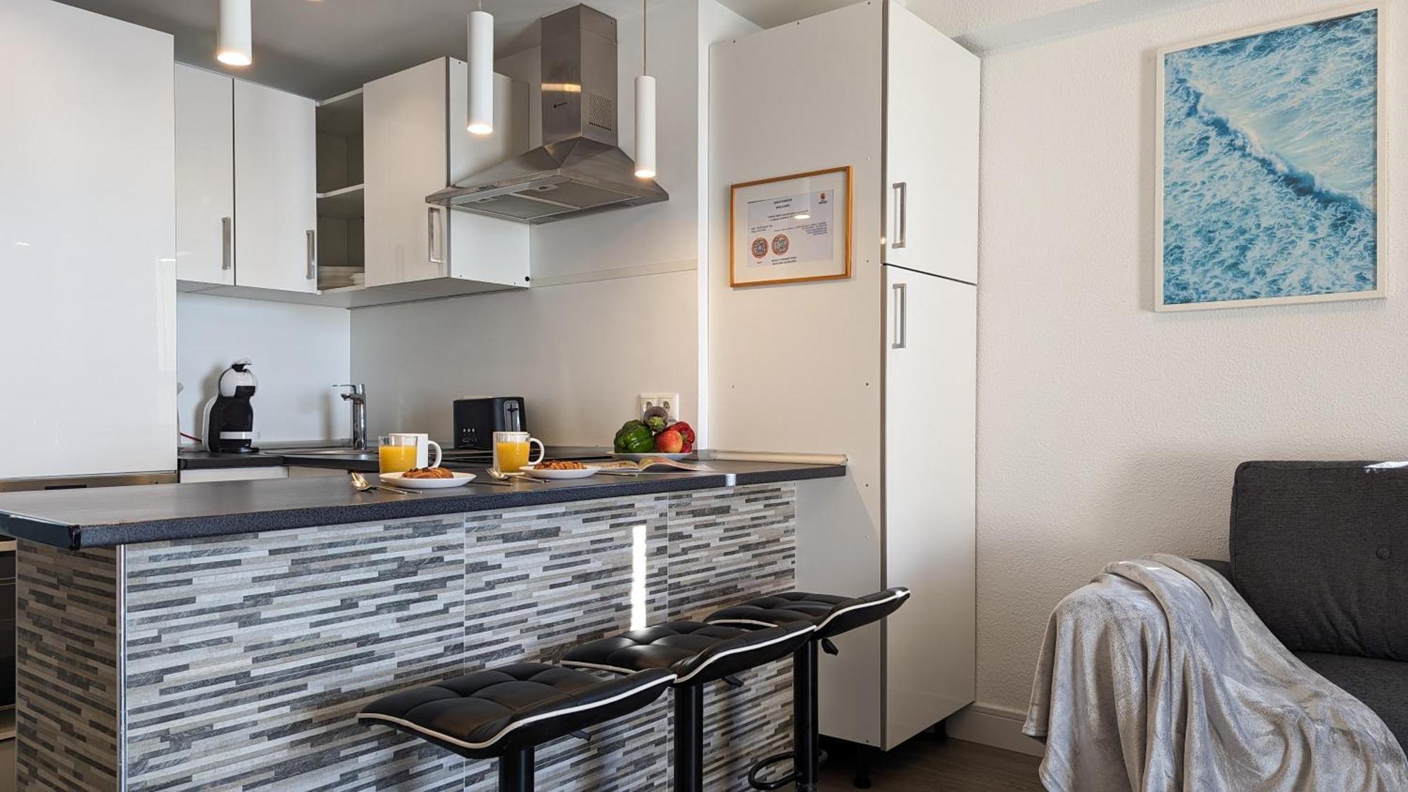 Tropic Mar Sea View Apartments Μπένιντορμ Εξωτερικό φωτογραφία